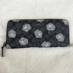 Coach Signature Rose Slim Accordion Zip Around Wallet Black Grey Floral NWOT